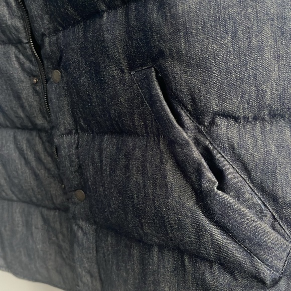 Levi Strauss & Co. Mens XL Full-Zip Vest - Picture 4 of 7